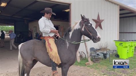 Yee haw! Austin man taking 100-day long horseback riding trip to Seattle